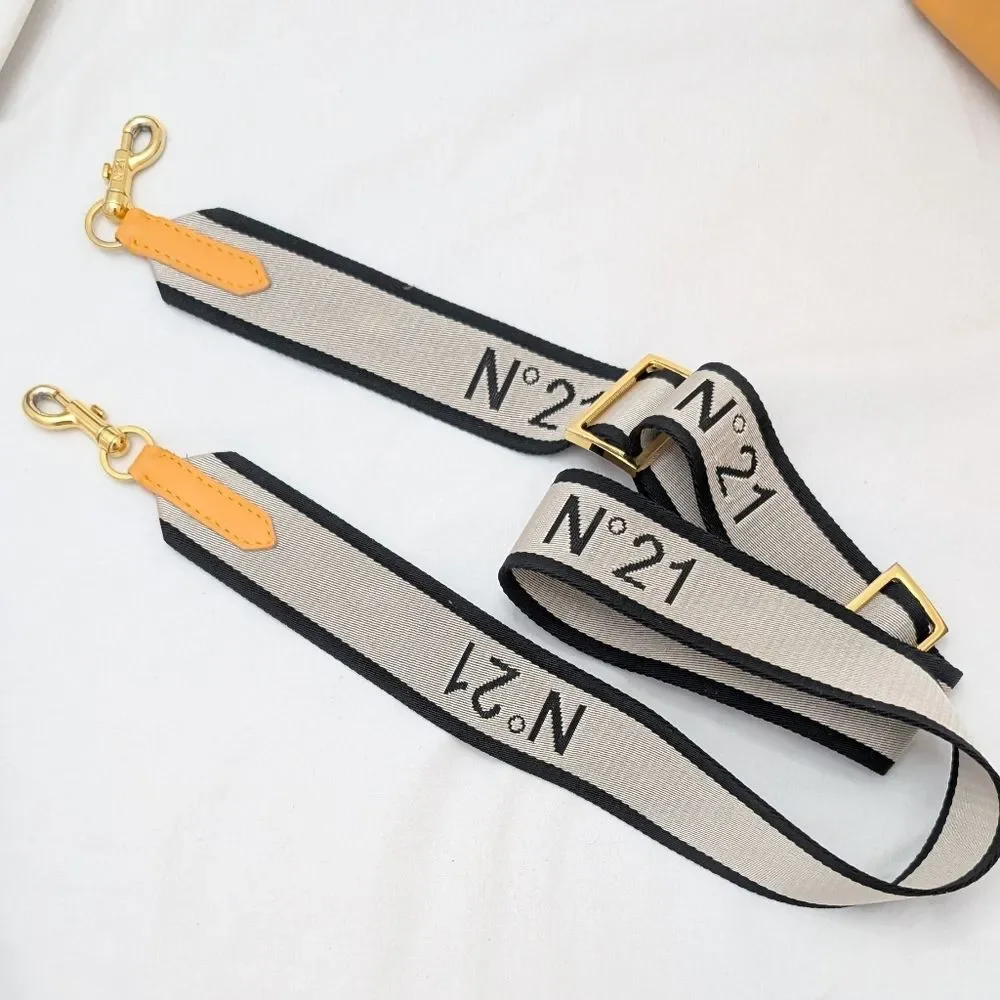 No. 21 Micro Shopping Verticale Tote - Picture 11 of 12